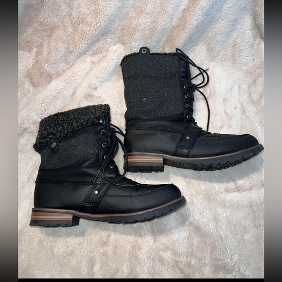 rock and candy boots Derry Faux Fur Top Woman's Size 9 - Picture 2 of 5